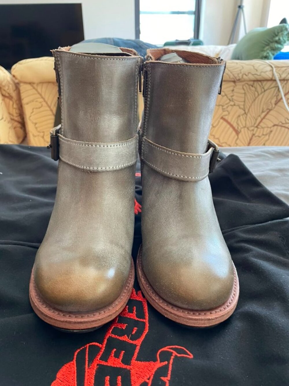 NWT Freebird Bolo Boots Women's Size 8 Gray
